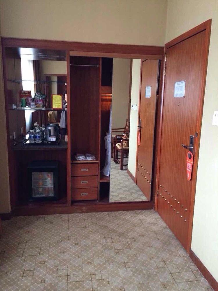 Hongyadong Hotel Chongqing Extérieur photo